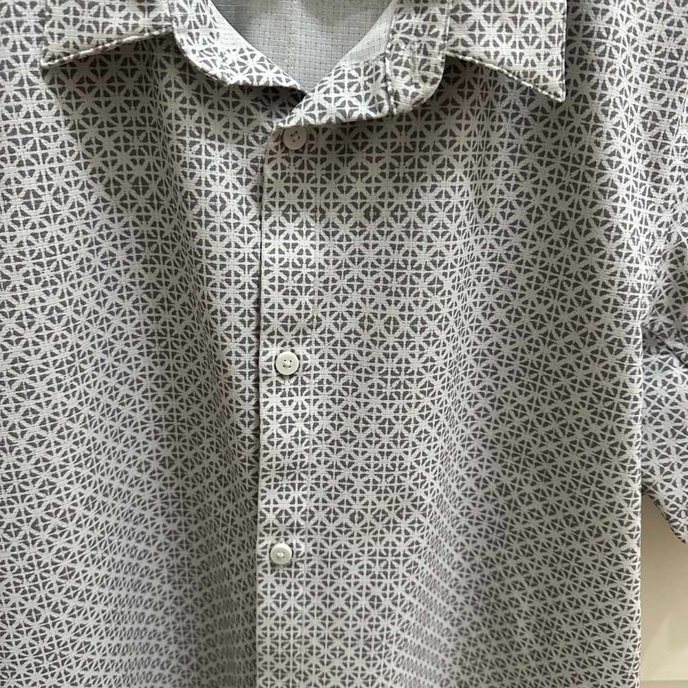 lululemon athletica Men's Black and White Geometric Shirt
